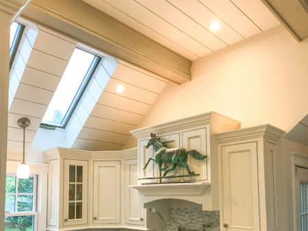 Beaded Inset, CRP-101728, Crown 24, Light Rail B11, Colonial 10, Antique White, & Simplicity Corbel