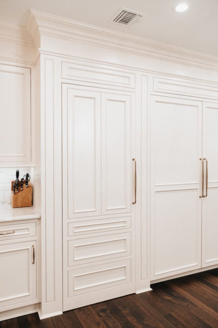 Beaded Inset, CRP-10797 doors/drawers, Crown: 10 inch Slab frieze, Colonial 10, 1238 & Base Cap 860, Crystal White