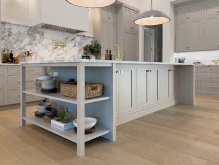 Flush Inset, Hearthstone Grey Colourtone, Albany doors & drawerfronts (top slabs), Slab Crown/Base trim