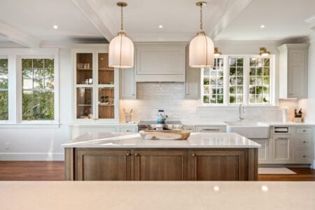 Flush Inset, Perimeter Heron Colourtone, TW-10 door (regular bead), Boulder drawerfronts (top slab), Island Wayland doors, Boulder drawerfront (top slab) White Oak, Portabella wiping stain, Crown 24, Colonial Base 10