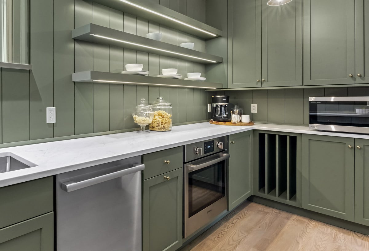 kitchen painted green